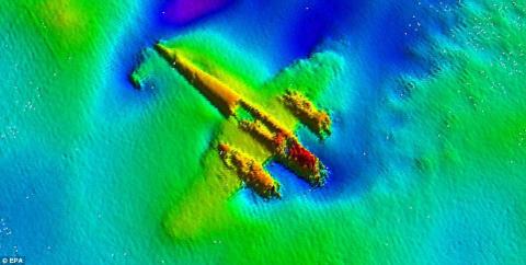 Sonar scan of the Dornier DO-17 on the seabed